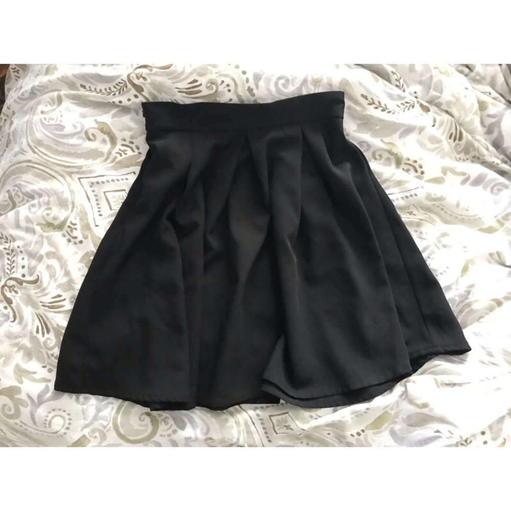 Black Pleated Skirt